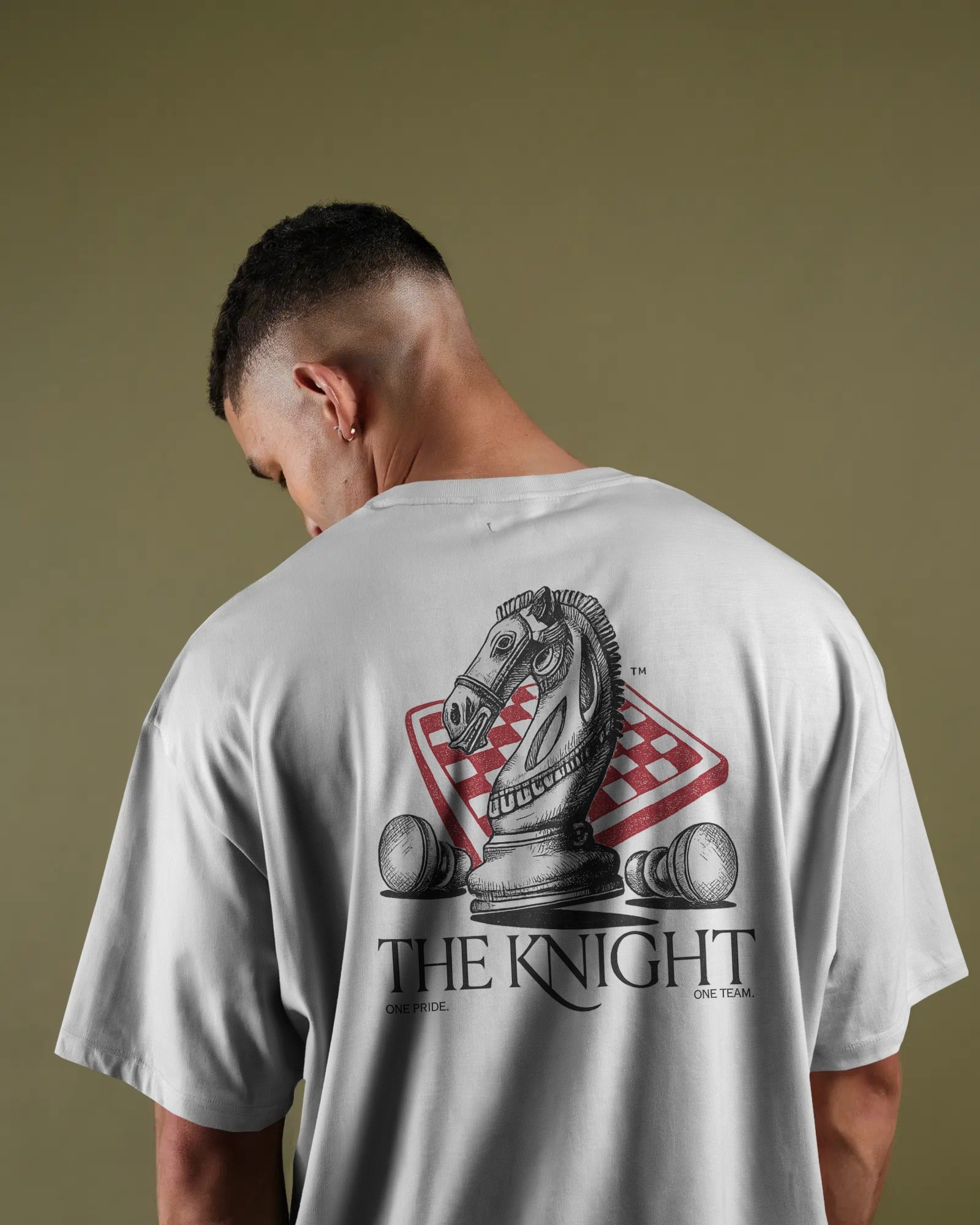 THE KNIGHT – CHESS STRATEGY